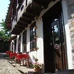 Dedovite Kashti