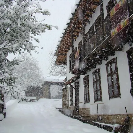 Dedovite Kashti Πανσιόν Stefanovo (Lovech)