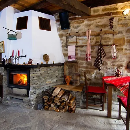 Dedovite Kashti ゲストハウス 3*