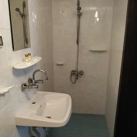 ゲストハウス Dedovite Kashti Stefanovo